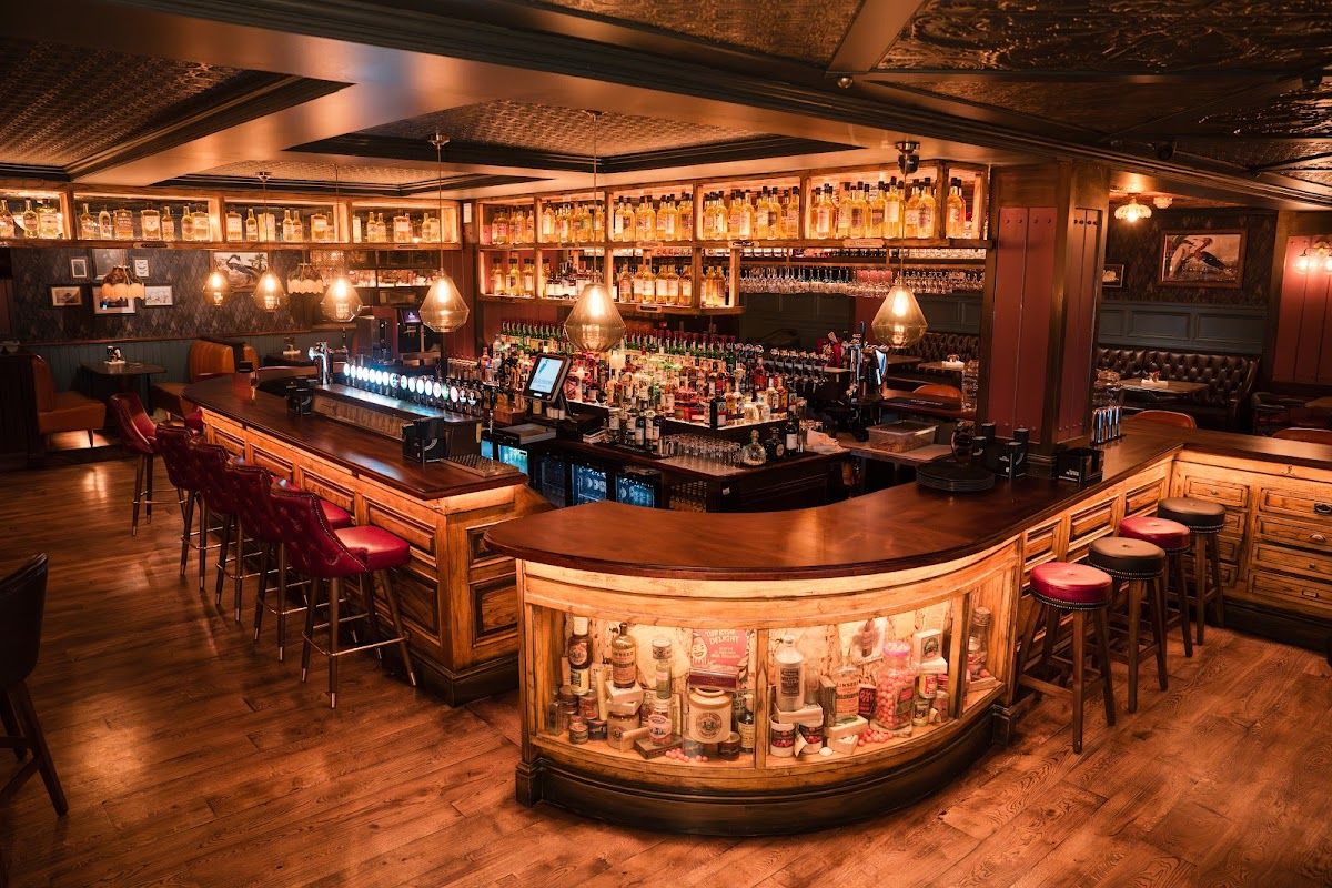 Black Banks Bar & Grill