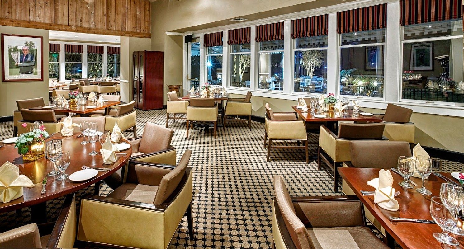 Eagles Bar at Kingsmill Resort