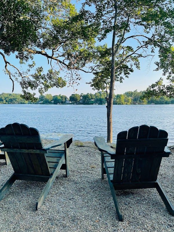 Towne Tavern & Treehouse