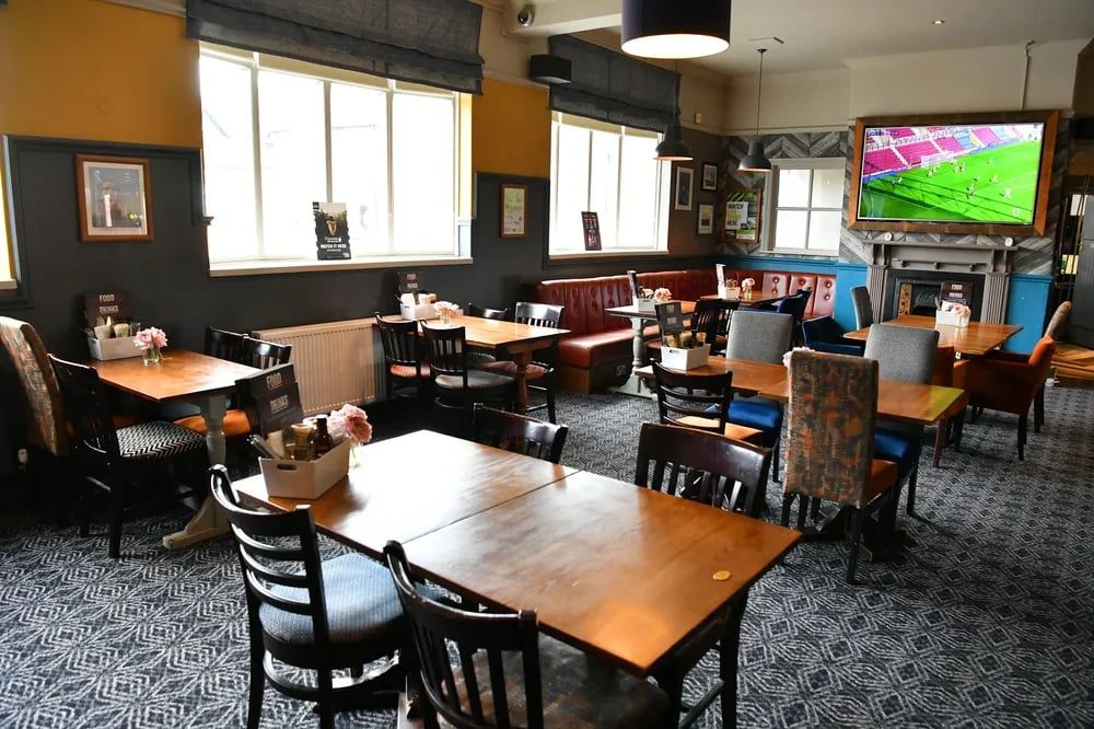 THE WHITE HART GOSPORT