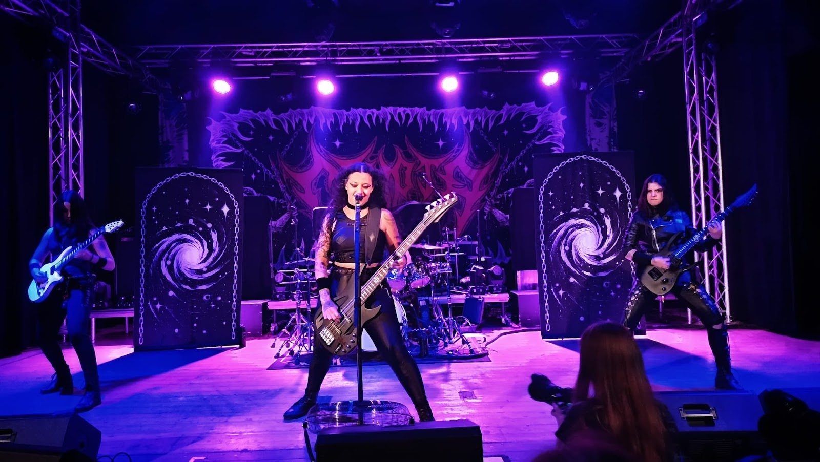 Barrák music club