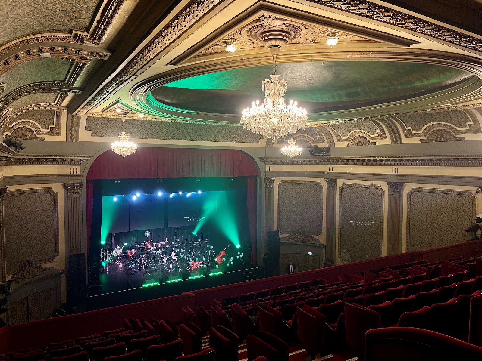 THEATRE FEMINA